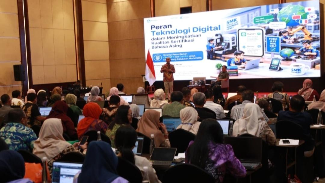 Buka Peluang Kerja Internasional, Kemendikdasmen Kucurkan Sertifikasi Bahasa Asing Murid SMK