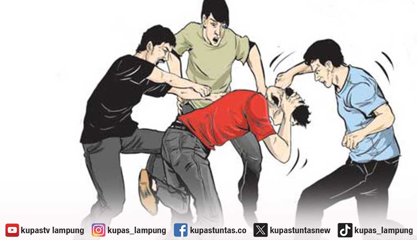 Pencuri Motor di Lampung Timur Babak Belur Dihajar Warga