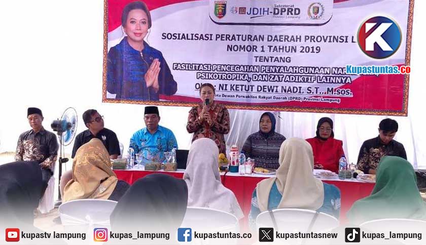 Ni Ketut Dewi Nadi Sosialisasikan Perda Pencegahan Narkoba di Selagai Lingga