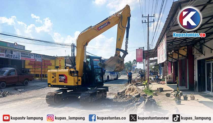 Talud Proyek Jalan Pringsewu–Kalirejo Dibongkar Usai Dikeluhkan Warga