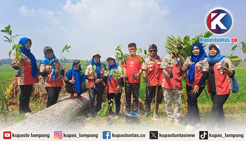 Peringati HUT ke-89 Metro, GML Aksi Tanam Pohon dan Grebek Sampah