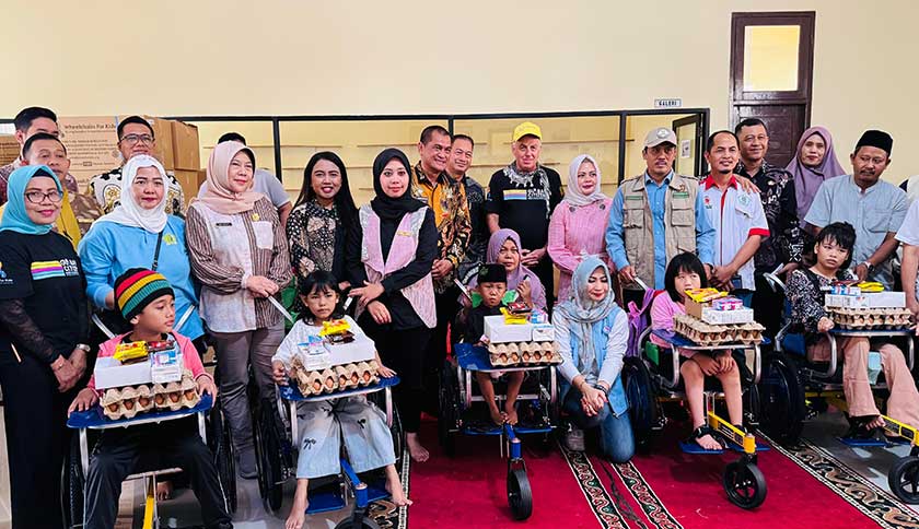 Azana Boutique Hotel Lampung Rayakan 1st Anniversary Melalui Kegiatan CSR untuk Komunitas Disabilitas