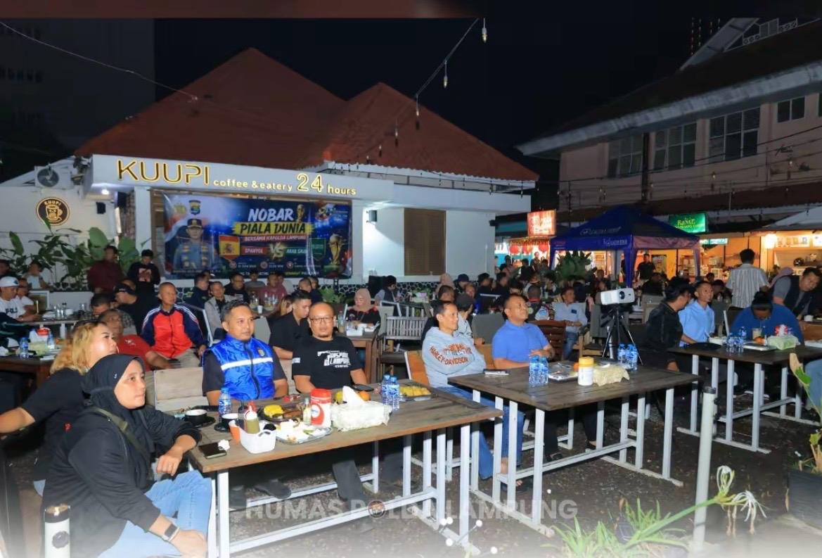 Semarak Hari Bhayangkara Ke-80, Kapolda Lampung Ajak Warga Nobar Piala Dunia