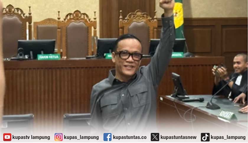 Mantan Wamenaker Noel Divonis 4,5 Tahun Penjara