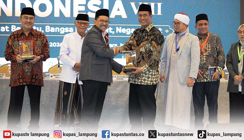 Peserta Kongres Umat Islam Indonesia VIII: Presiden Punya Tiga Mentan Amran, Selesai
