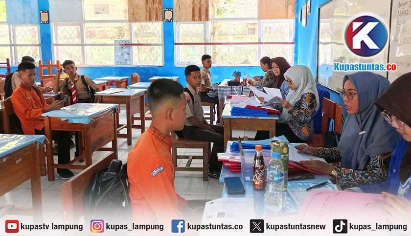 Anak Gagal Masuk Negeri, Janda 4 Anak di Tanggamus Nangis Hadapi Biaya Sekolah Swasta