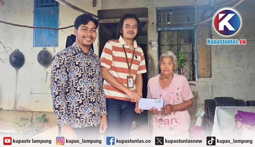 Peduli Sesama, YBM PLN ULP Menggala Salurkan Bantuan Kemanusiaan bagi Warga Kurang Mampu