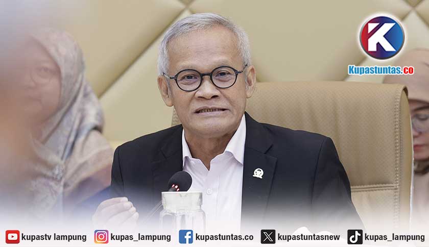 TKD 2027 Diproyeksi Turun, DPR Usul Gaji PPPK Guru dan Nakes Ditanggung Pusat