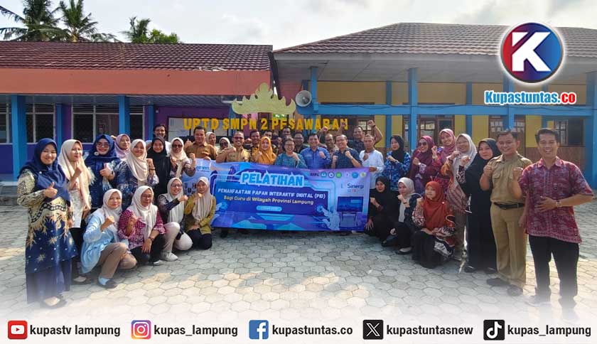 Kampus Berdampak: Dosen Universitas Teknokrat Indonesia Jadi Pemateri Pelatihan Pemanfaatan Papan Interaktif Digital di SMPN 2 Pesawaran