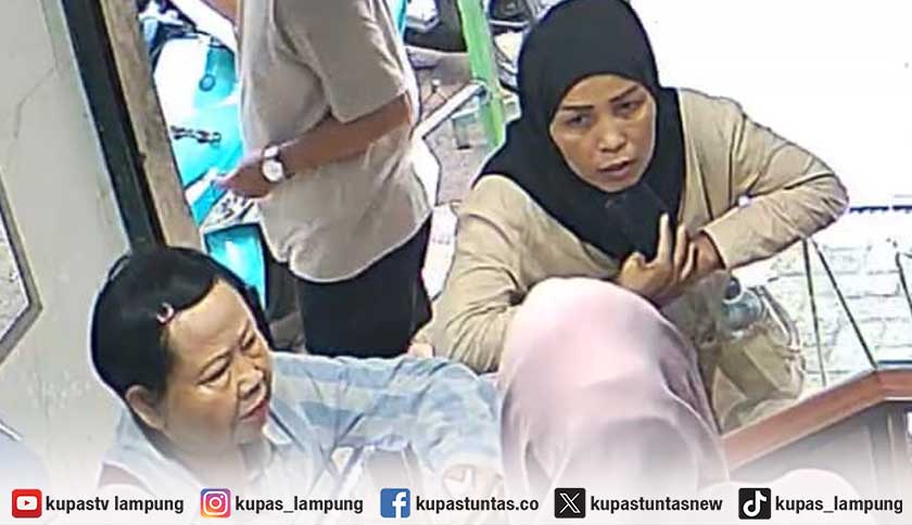Terekam CCTV, Komplotan Pencuri Gasak 26 Gram Emas di Toko Pasar Cimeng Bandar Lampung