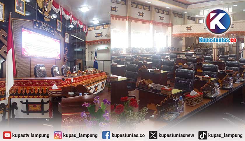 Kursi Pimpinan dan Dewan Masih Kosong, Paripurna DPRD Metro Molor Berjam-jam