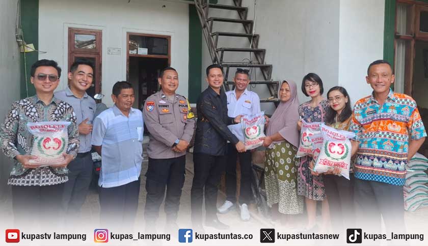 Fave+ Hotel Lampung Jalankan Program CSR, Bagikan Sembako kepada Warga Sekitar