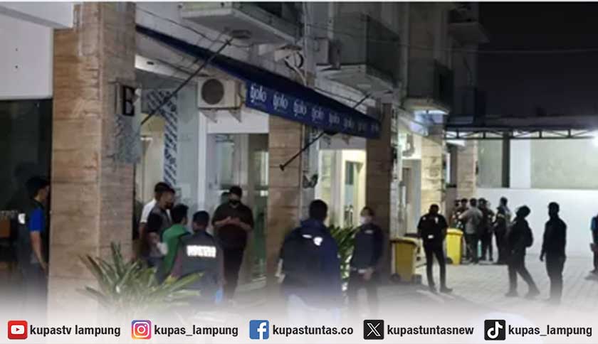Sasar Lokasi ke-13, Polisi Kembali Geledah Ruko di Cipete Jaksel