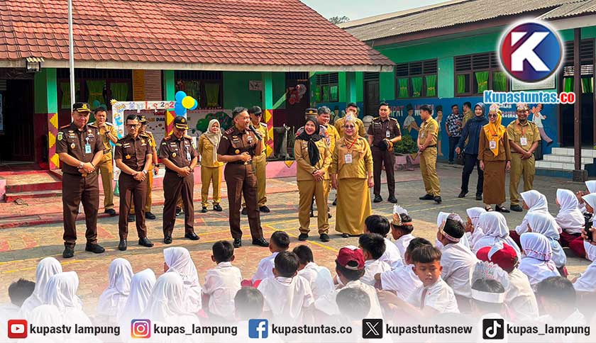 Eva Dwiana dan Kajati Sidak MBG di Bandar Lampung, Pastikan Makanan Layak Dikonsumsi