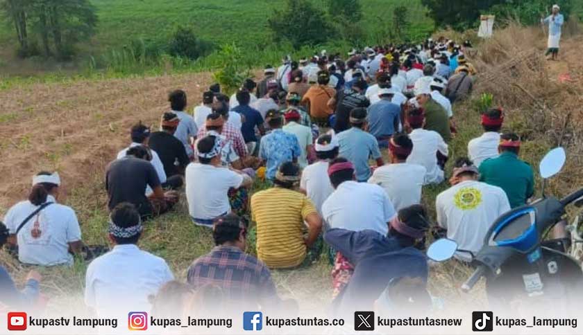 Umat Hindu Bali Register 45 Mesuji Gelar Doa dan Minta Maaf atas Insiden Penyembelihan Tapir