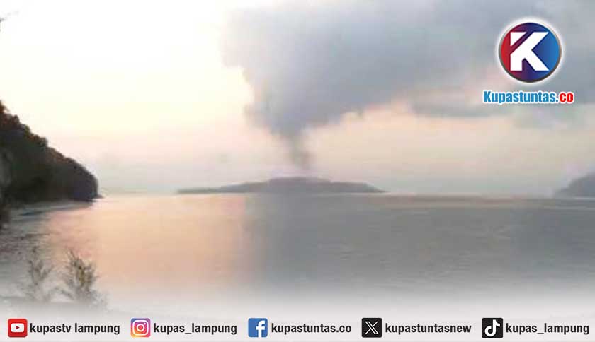 Gunung Anak Krakatau Status Siaga, Masyarakat Diminta Tidak Mendekat 3 Km