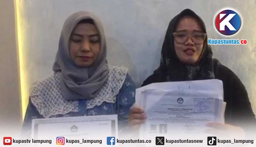 Viral, Guru Honorer Metro Menangis Minta Tolong Prabowo Usai Dirumahkan Sepihak