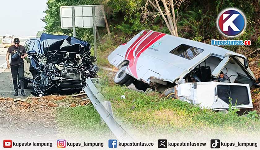 Innova Hantam Mobil MCU di Tol Bakter, Tiga Orang Dilarikan ke Rumah Sakit