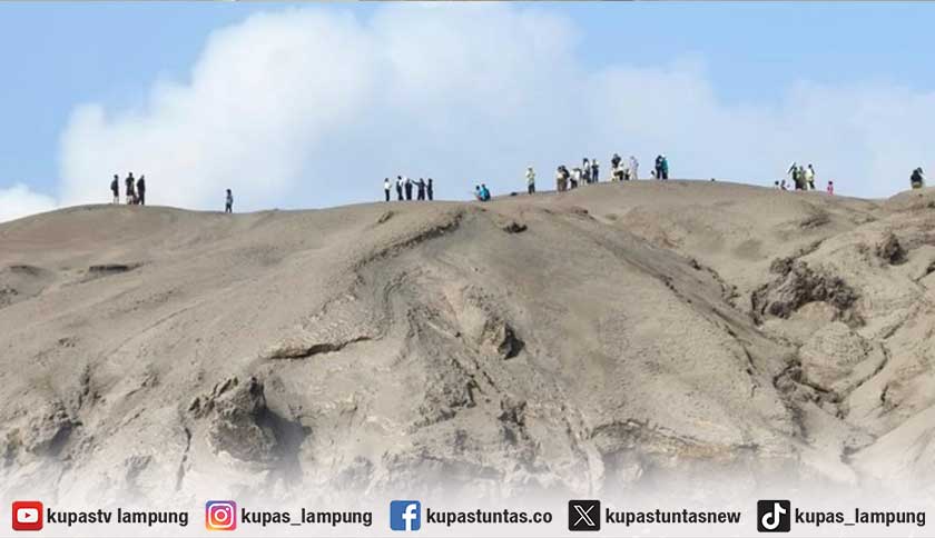 BKSDA Ancam Tempuh Jalur Hukum Wisatawan Nakal di Gunung Anak Krakatau