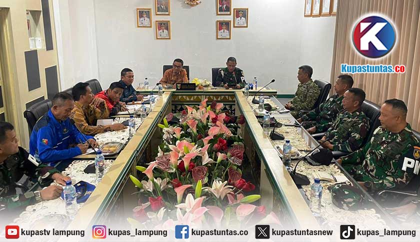 Karhutla Mengintai Tanggamus, Mabes TNI Turunkan Tim Penyuluh ke Pekon