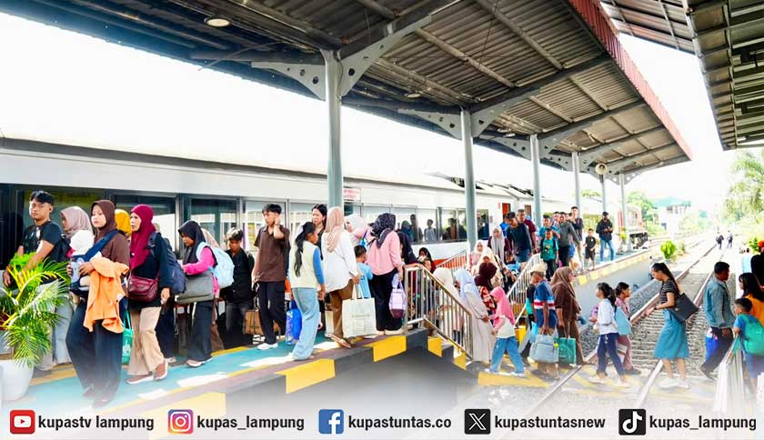 Libur Maulid Nabi, 16.106 Pelanggan Gunakan Kereta Api di Divre IV Tanjungkarang