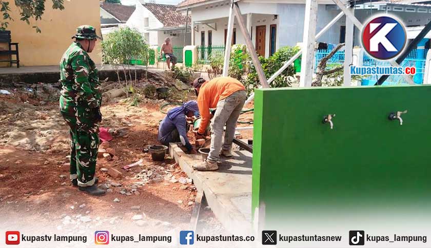 Jejak Babinsa Menjawab Dahaga Warga Kotabumi Lampung Utara