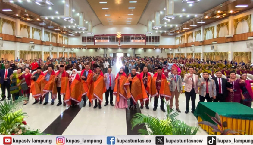 HKBP Distrik XXXII Lampung Beri Penghargaan kepada Gubernur dan Pangdam atas Dedikasi Menjaga Kerukunan