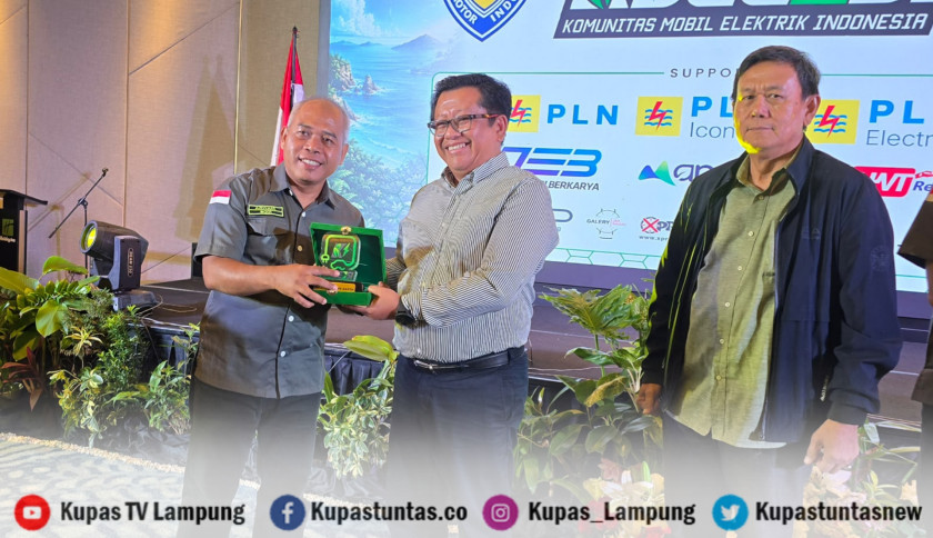 ‎Hadiri 5th Anniversary KOLEKSI, GM PLN UID Lampung Apresiasi Edukasi Mobil Listrik dan Promosi Pariwisata