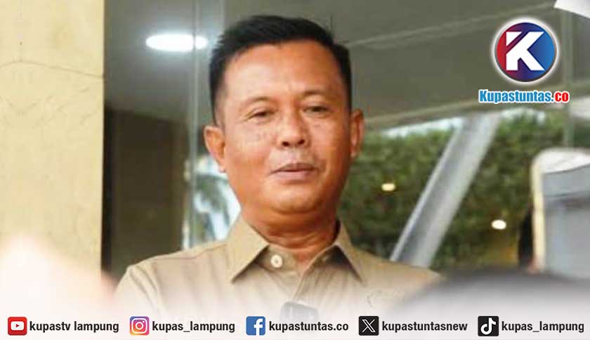 Ribuan Kubik Pasir Sungai Sekampung Lamteng Keluar Setiap Hari, Edward Rasyid: PAD Menguap, Penambang Jadi ATM Oknum