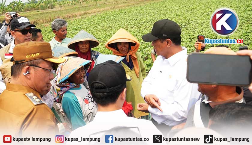 Mentan Amran Siapkan Aturan Baru agar Buruh Tani Bisa Dapat Alsintan