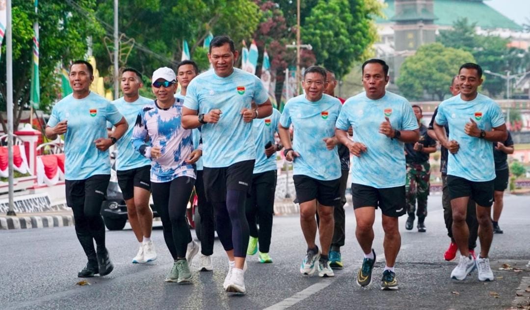 Kobar Semangat Ratusan Prajurit, Pangdam XXI/Radin Inten Lepas Lomba Lari 10K