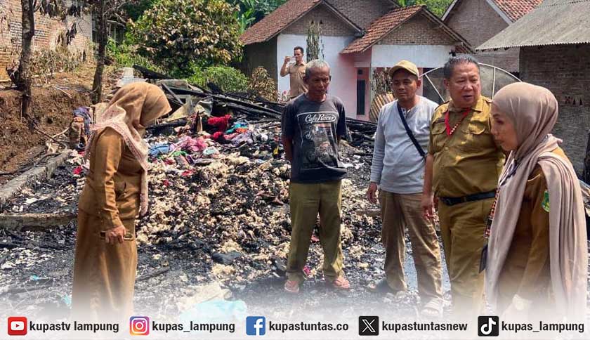 Pemkab Tanggamus Siapkan Bedah Rumah Sayuti yang Ludes Terbakar