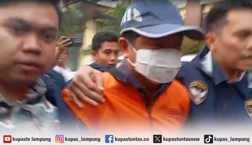 Sekda Lampung Tengah Welly Adiwantra Ditahan Polda Lampung
