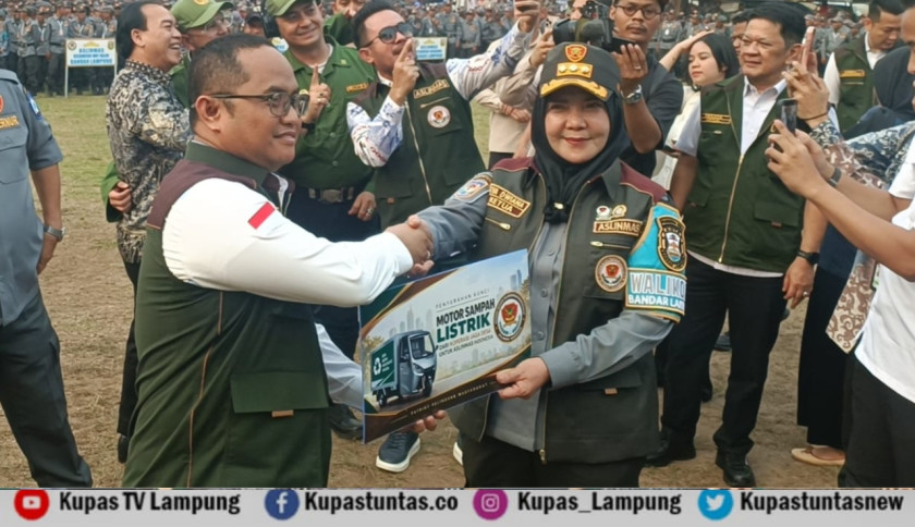 Eva Dwiana: Linmas Harus Bekerja Menjaga Keamanan Masyarakat dengan Baik