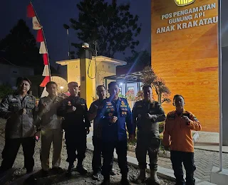 Kondisi Warga Sekitar Gunung Anak Krakatau Aman, Petugas Imbau Tetap Waspada