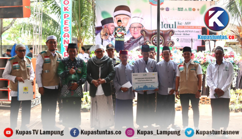 YBM PLN Berbagi Kebahagiaan, 69 Santri Yatim dan Duafa di Lampung Timur Terima Santunan