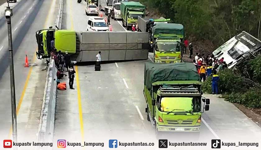 Kronologis Kecelakaan Maut Bus EPA Star di Tol Terpeka