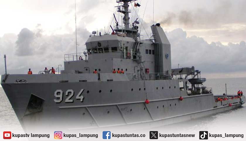 TNI AL Kerahkan 3 KRI Cari Jurnalis dan Awak yang Hilang di Selat Sunda