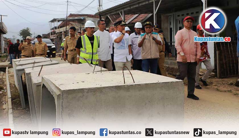 Bupati Lampung Barat Temukan Masalah Drainase Proyek Kotaku Pajar Bulan