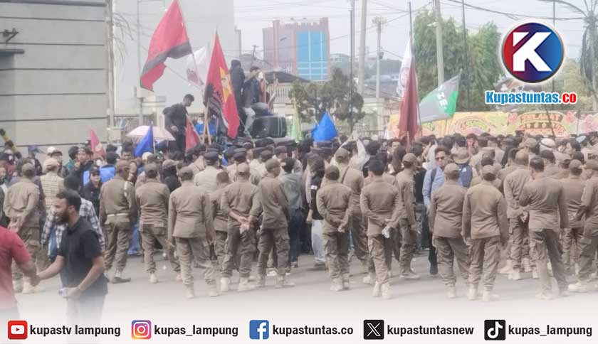 Demo Rapor Merah Kabinet Prabowo-Gibran, Mahasiswa Lampung Sampaikan Delapan Tuntutan