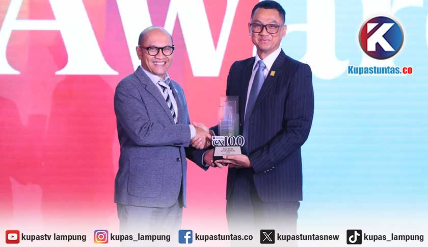 Transformasi Berorientasi Pelanggan, PLN Raih Sector Champion dan Runner Up BUMN Layanan Terbaik Danantara Indonesia CX100 Award 2026