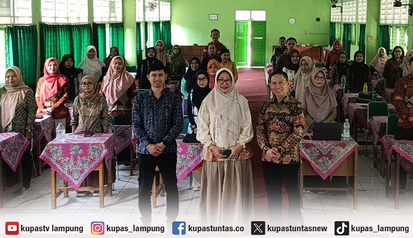 Universitas Teknokrat Indonesia Perkuat Literasi dan Numerasi Guru Melalui Pembelajaran Mendalam Berbantuan AI