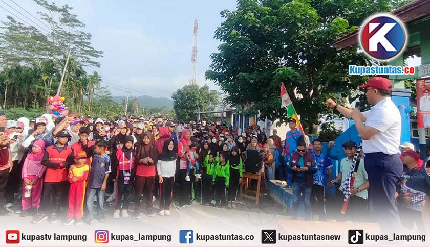 Ribuan Warga Meriahkan Jalan Sehat HUT Lambar, Hadiah Sepeda Motor Bikin Antusias