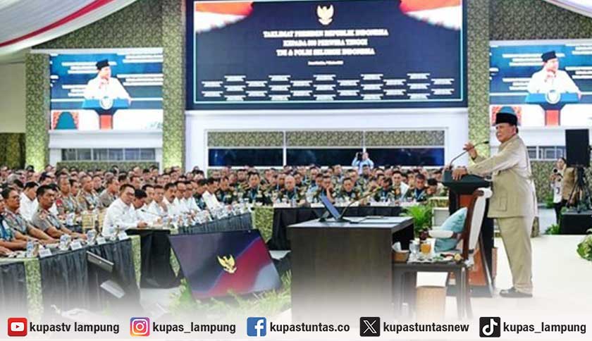 Presiden Prabowo Kumpulkan 800 Perwira Tinggi TNI dan Polri di Istana