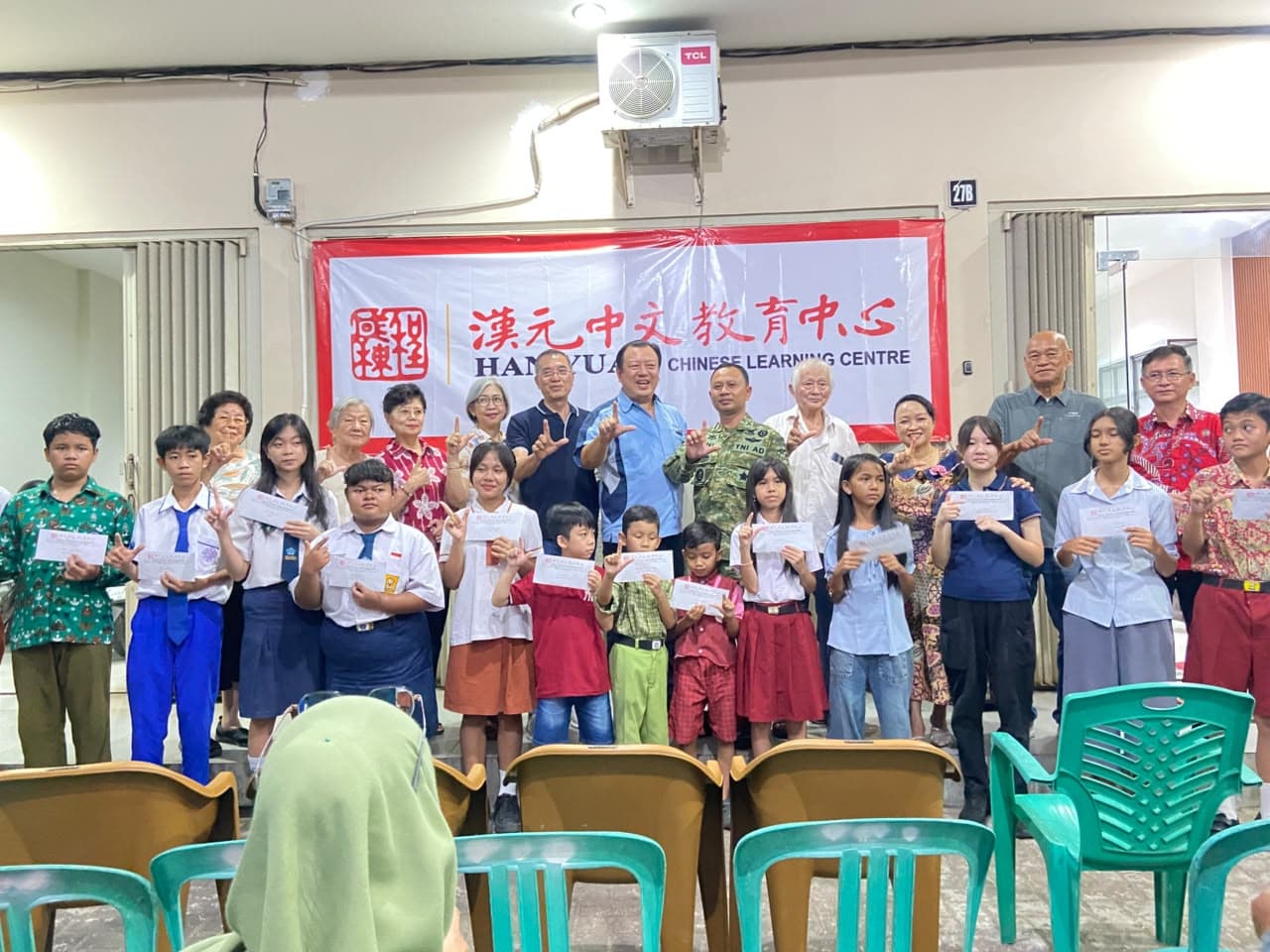 Han Yuan Tebar Beasiswa untuk 15 Siswa dari 15 Sekolah di Bandar Lampung