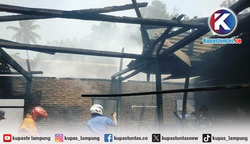 Rumah di Kotaagung Tanggamus Ludes Terbakar, Diduga Korsleting Listrik