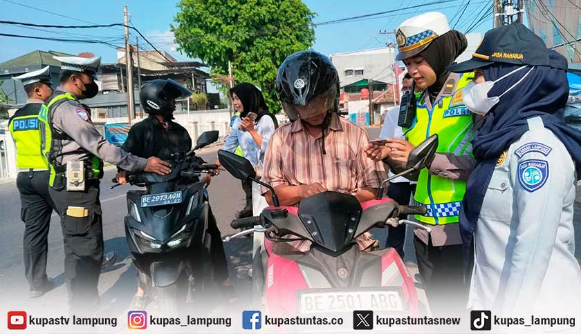 Berakhir 31 Oktober, Tim Gabungan Gencar Sosialisasi Keringanan Pajak Kendaraan di Bandar Lampung