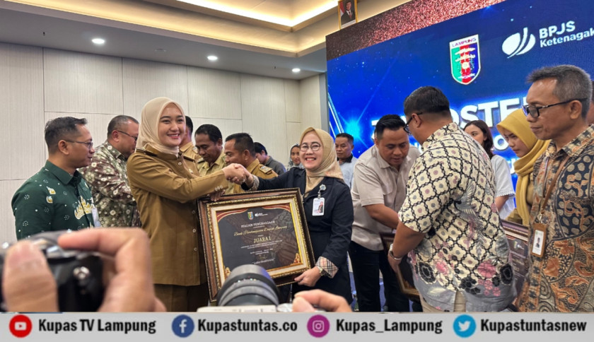 Bank Lampung Raih Juara 1 Jamsostek Award 2025 Kategori Badan Usaha Besar Menengah