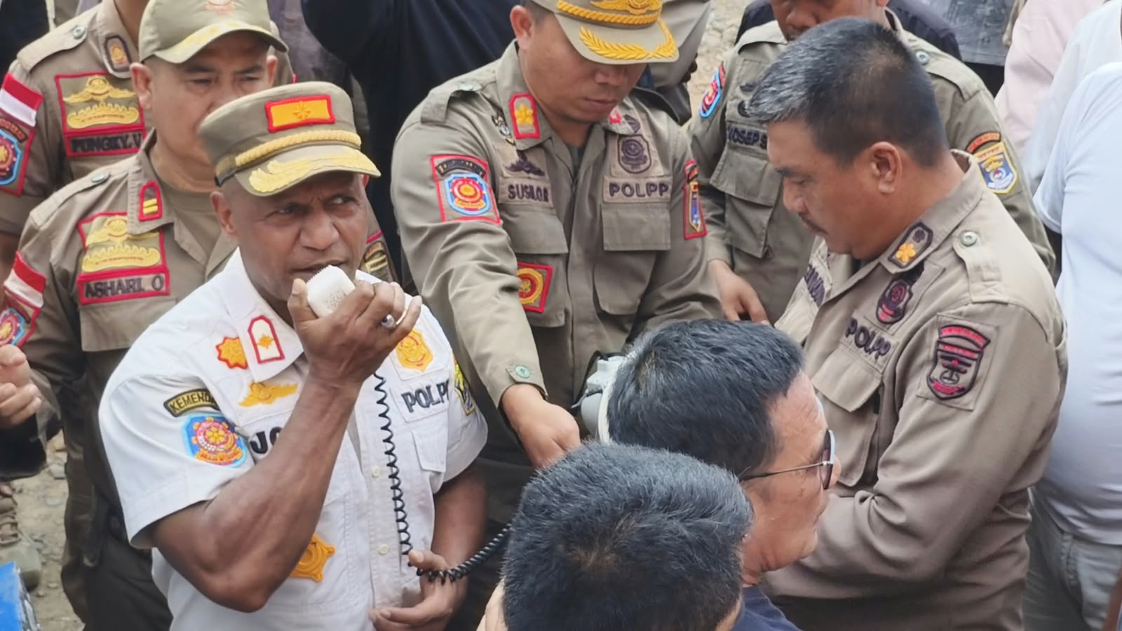 Spanduk Pemkot Metro Picu Protes Pedagang Shopping Center
