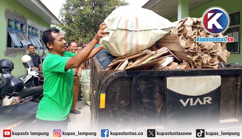 Kisah Inspiratif Erwinsyah di Metro, Sulap Sampah Jadi Cuan